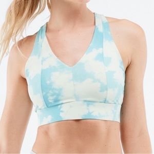 EUC Fabletics Midi Medium Impact Sports Bra | Cloudburst | Medium